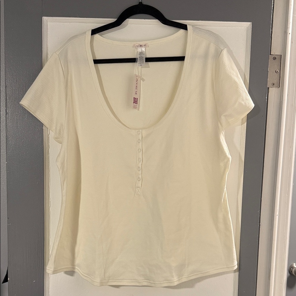 NWT Adore Me Ivory Short Sleeve Buttoned Tee